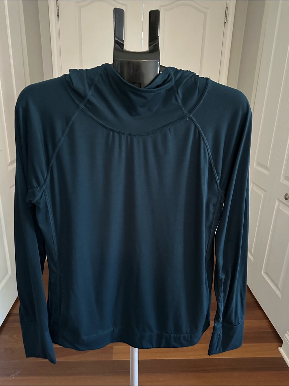 90 Degree By Reflex Women’s Long-Sleeve Hoodie in Teal Blue
